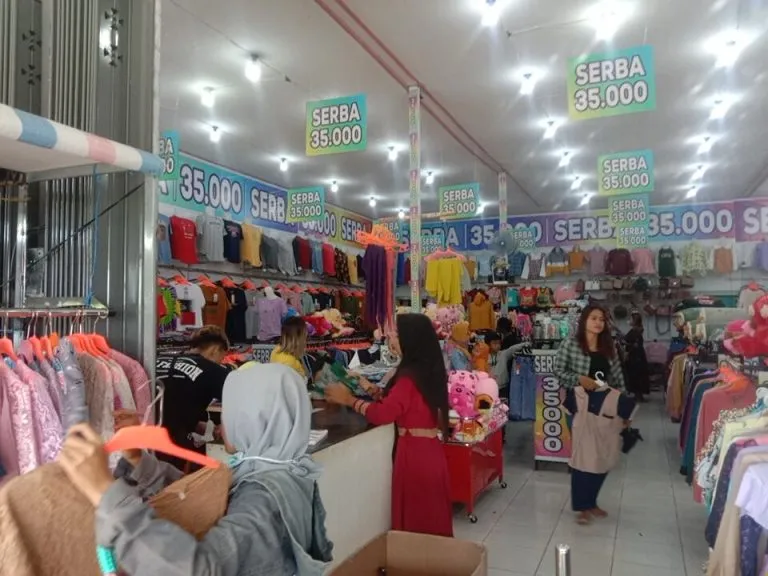 Nayla Serba 35K: Solusi Belanja Cepat di Kroya